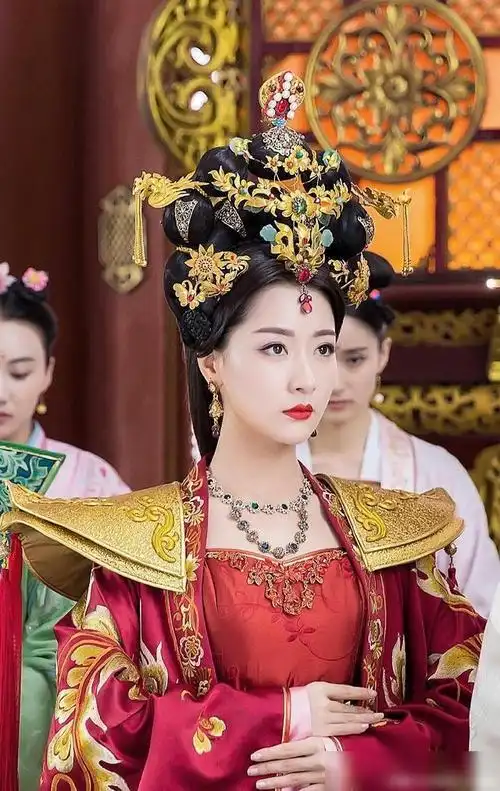 白冰在《天泪传奇之凤凰无双》中的八个造型,难得一见的古典美女|古装