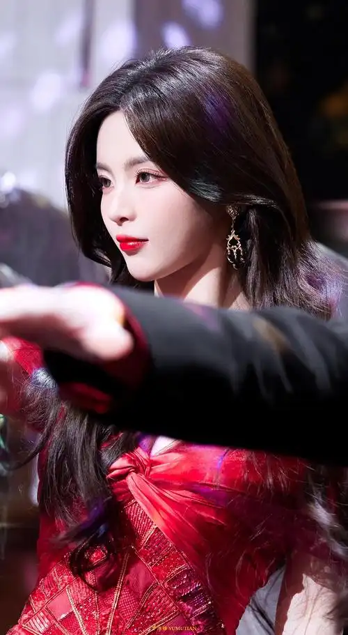 杨超越2024年2月最新美图咨询视频汇总二