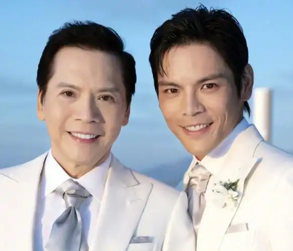 几位为明星子女操碎心的好父亲:成龙闹心,向华强着急啥时候红