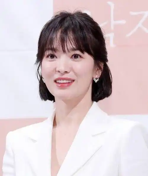 宋慧乔42岁大变样!单眼皮,浓眉笑容,惊人蜕变!_变化_才华_照片