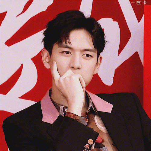 我佩服李现敢在巅峰期玩消失_腾讯新闻