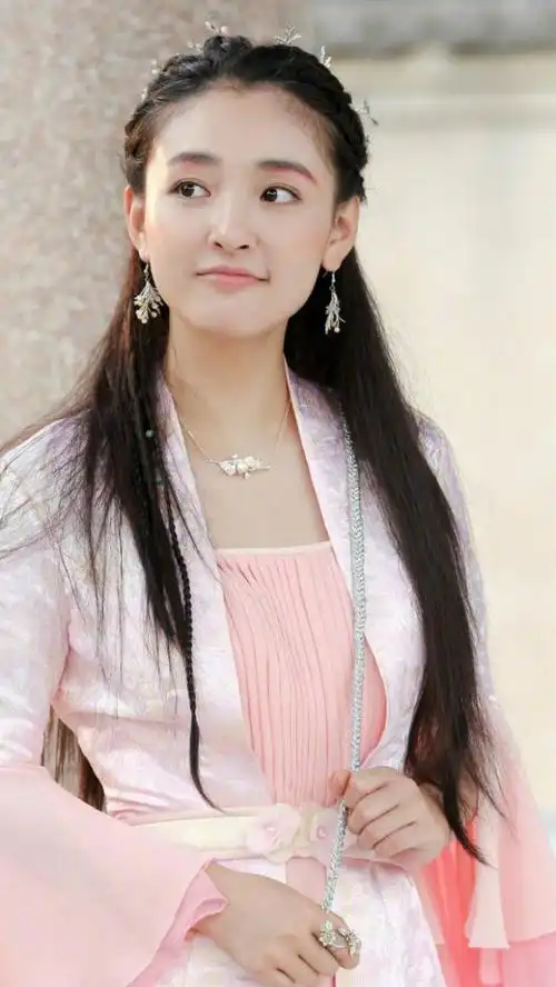 手机壁纸:小默笙吴倩