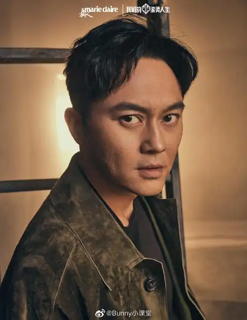 张智霖折纸飞机致敬飞行员