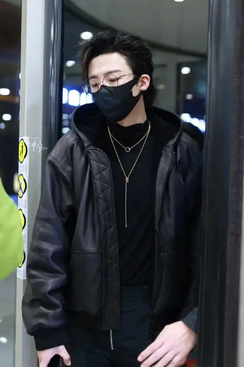 上班啦,背头@摩登兄弟刘宇宁#刘宇宁龙年春晚最后一次联排#.