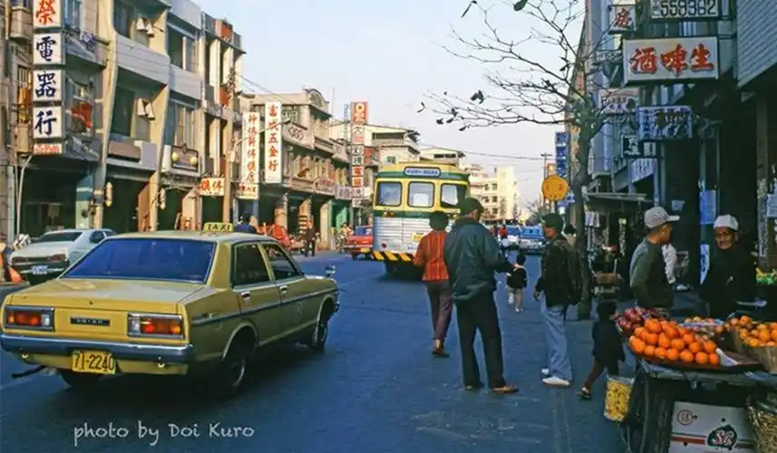 老照片,日本摄影师镜头下的1979年的台湾省高雄市