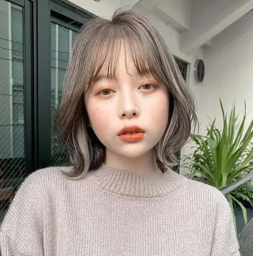 圆脸女孩适合的短发(适合圆脸女孩的酷酷短发)-知道啦