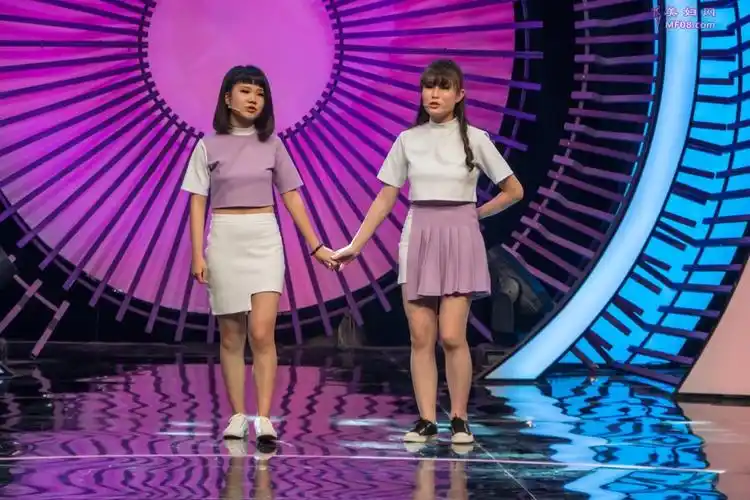 "最丑女团"sunshine上《哎哟辣么美》求改造,要做不被骂的偶像