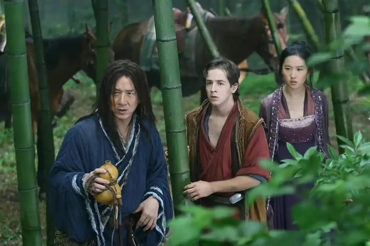 刘亦菲说成龙是自己的榜样##刘亦菲为成龙新电影打call# 刘亦菲祝