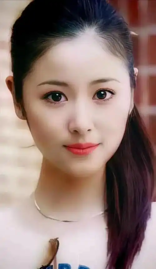 48岁林心如晒十年前后对比照庆生女神依旧美丽动人