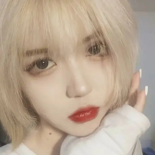 好囍黄头发的妹妹!