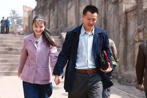 《爱你一生》唐曾,林好《爱你一生》唐曾唐曾宣传照