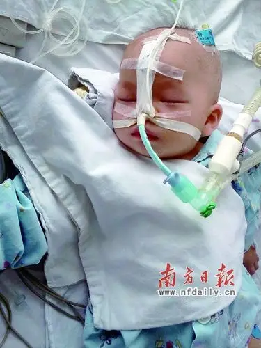 一岁宝宝病重无钱医治 父母急求好心人施援手