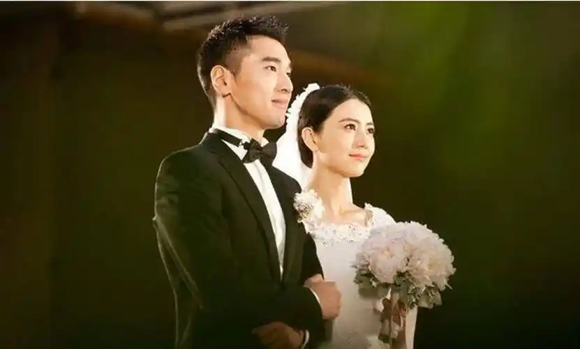 赵又廷高圆圆被曝开放式婚姻,夫妻俩十指紧扣逛街似热恋粉碎谣言_网友