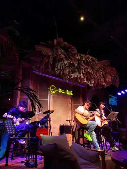 西安很火的民谣餐酒吧是哪家