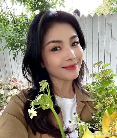 刘涛素颜健身照惊艳亮相:不老女神身材管理绝!