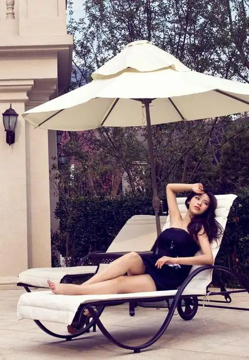 宁丹琳两度登封面