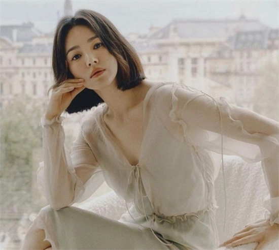 2022韩星短发范本 显脸小必剪款式