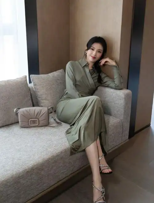 刘涛健身照曝光人鱼线蜜桃臀太撩人活该她火了这么多年