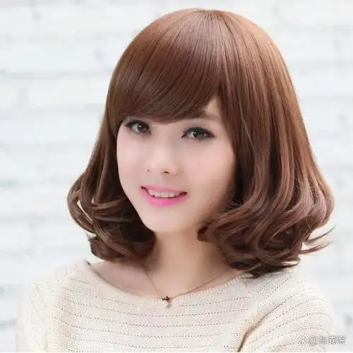 然而,对于圆脸女生来说,选择适合的发型并不是一件容易的事情.