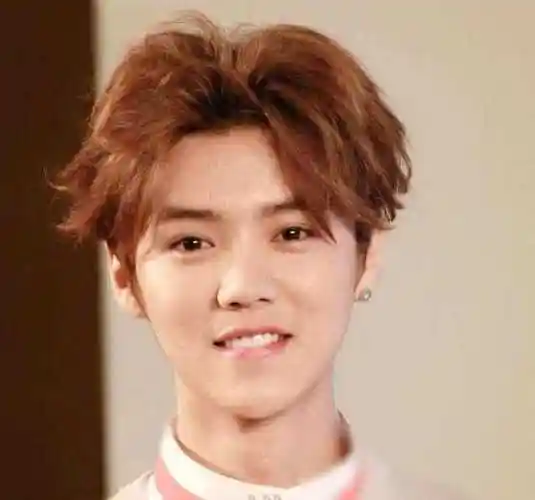 为何鹿晗关晓彤能挺过七年之痒原来并非女方高攀