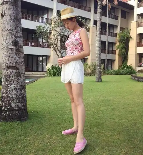 大连美女演员马藜