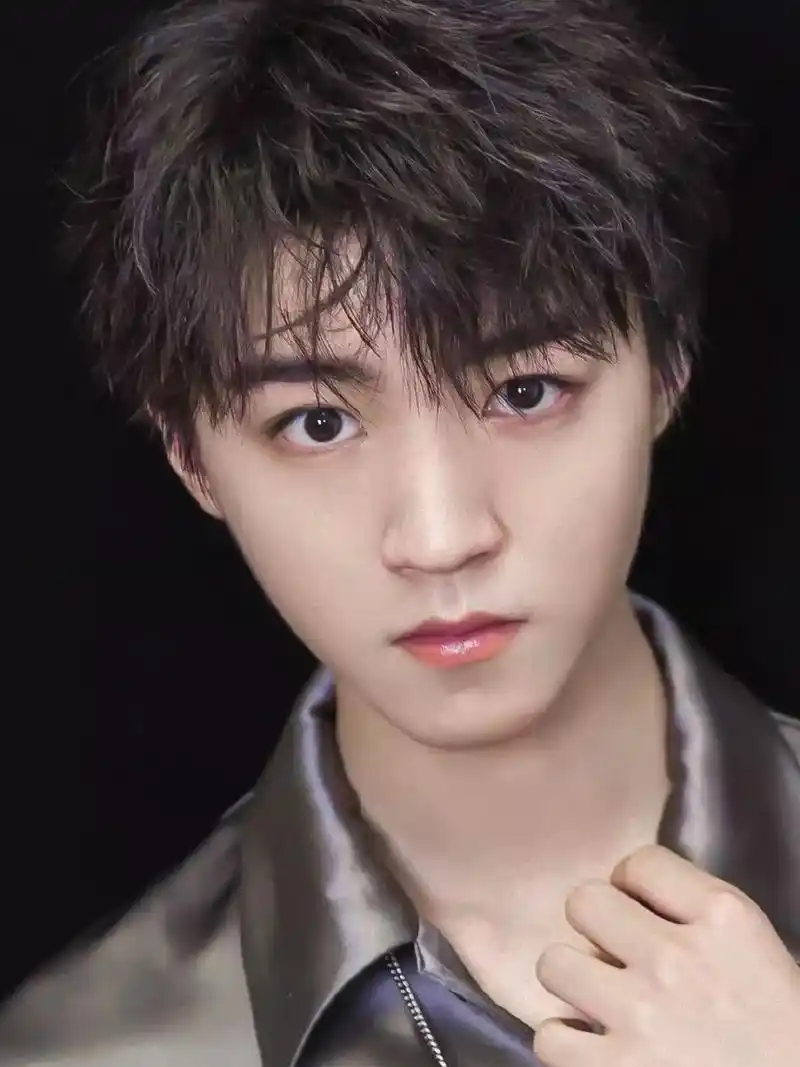 王俊凯的照片,每张都很帅00