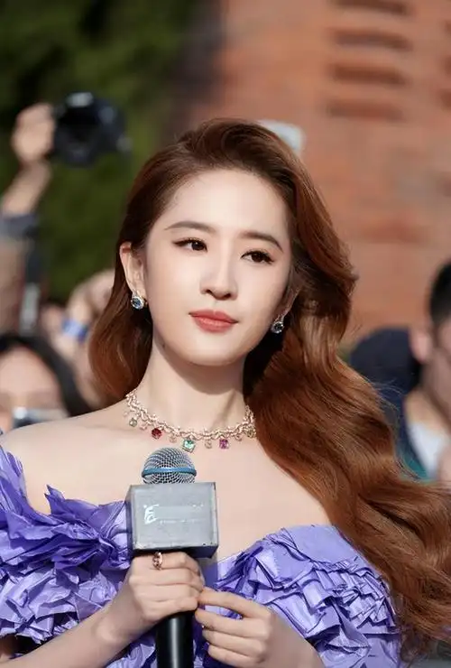 五官凑在一起,越看越美,谁娶谁赚|景甜|许晴|刘亦菲|大家闺秀_网易