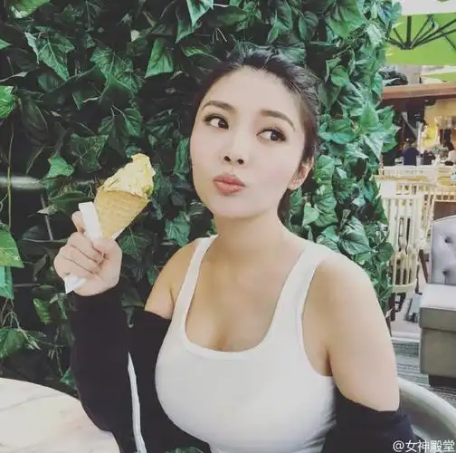 娱乐圈5大"胸部"大的女明星,柳岩第三,第一是她我服!