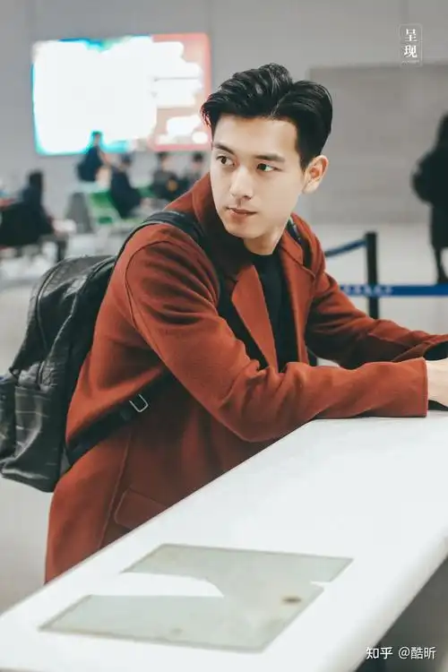 有没有李现的照片么