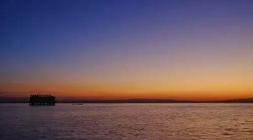 美图鉴赏水平线构图