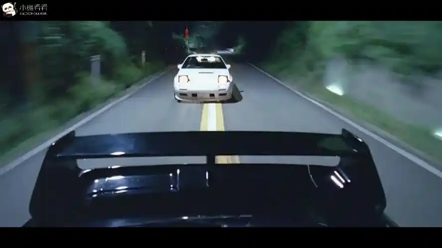 周杰伦首部电影头文字d周杰伦陈小春陈老湿同台飚车谁才是最后的赢家