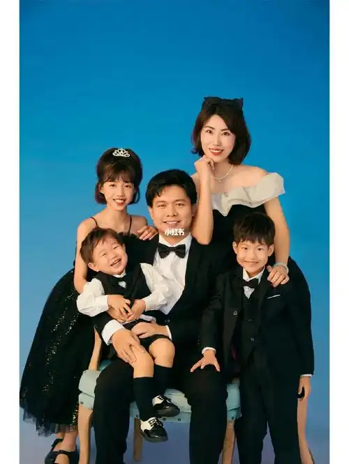 客片分享一家五口全家福怎么拍