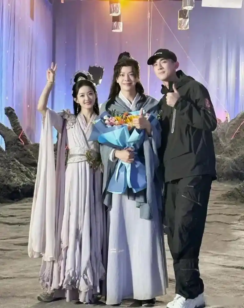 赵丽颖和林更新身高差多少啊?两人站一块还挺苏的