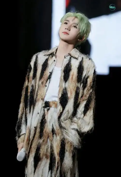 王源青苹果色染发教程?亮点在这里!