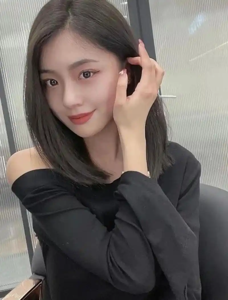 适合方圆脸 这款发型 方脸 圆脸 把这个锁骨发直接98死他 非常修饰