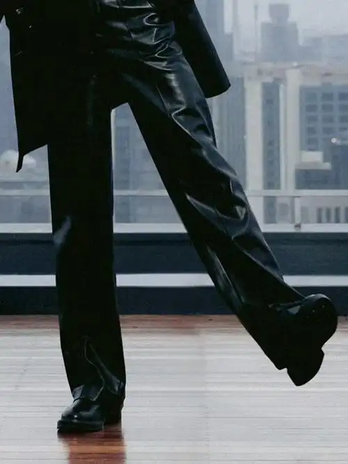 肖战拍的脚变装