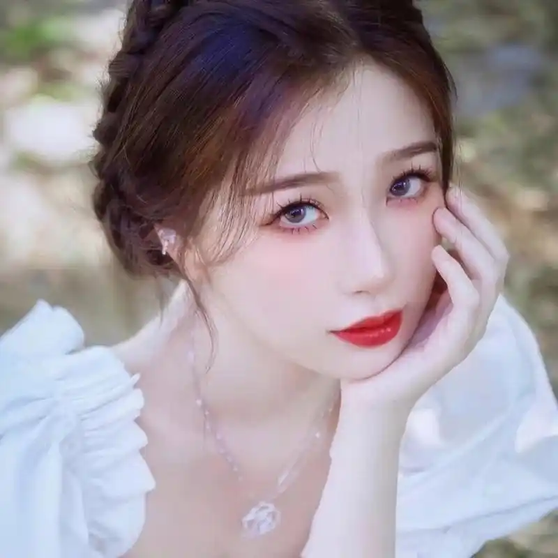 虞书欣稀有头像 [亲吻]