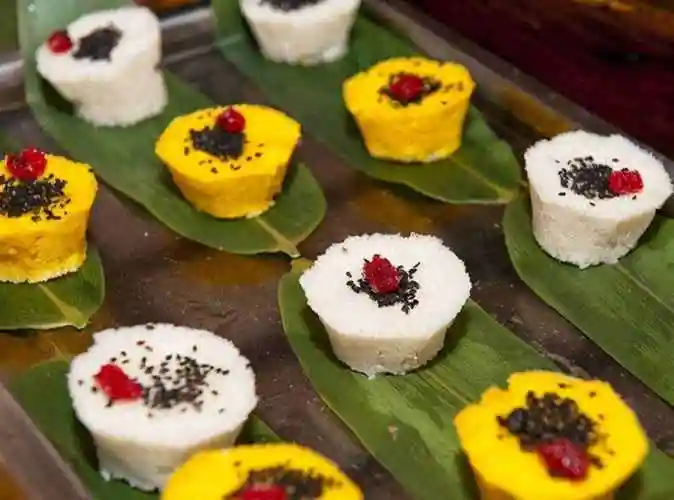 五彩饭团清明小食品五颜六色米饭