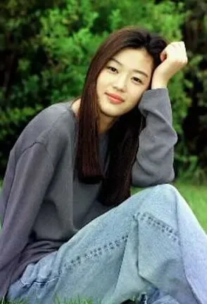 资料图片:全智贤(23)