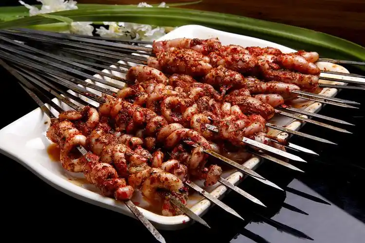 烤羊鞭5元/串