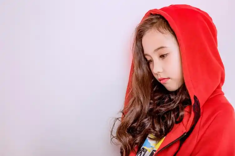 p>宋梓欣,中美混血女孩,2010年1月26日出生于广东中山.