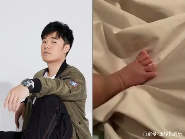 陈赫官宣二胎生女,晒宝宝白皙小拳头,两条腿肉嘟嘟超可爱!