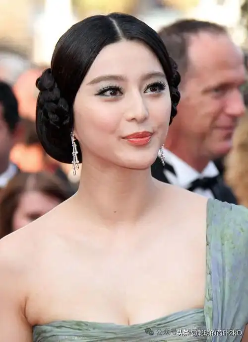 范冰冰参加活动高清图