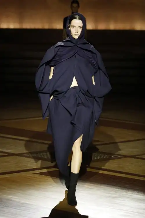 issey miyake 2024秋冬巴黎时装周##巴黎时装周