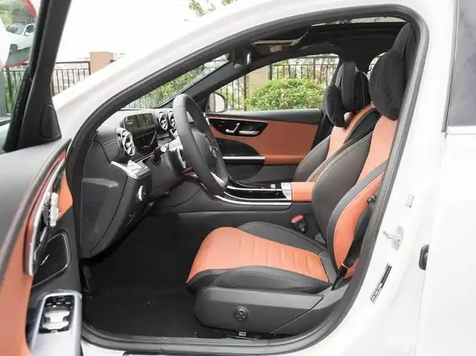 北京奔驰 奔驰c级 2024款 改款二 c 260 l 运动版