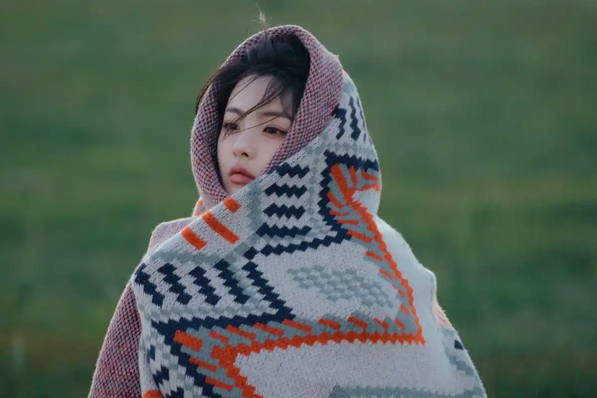 杨超越高清壁纸头像(六十二)[庆祝]