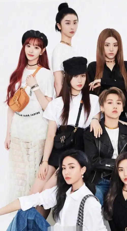 今日(2020年6月17日),迪奥官博放出一组由the9全