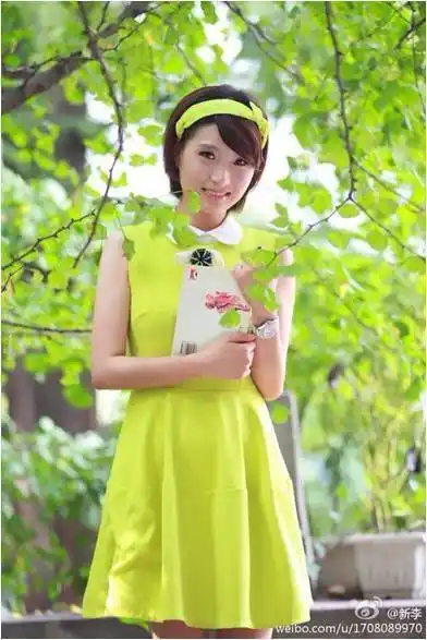 投票名优播音员主持人为雪瑾加油吧