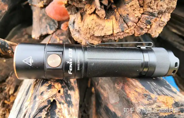 fenix e35 v3.0高亮度智能便携手电,你值得拥有