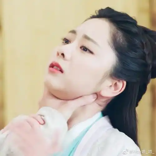 锦衣之下一下夫妇情头